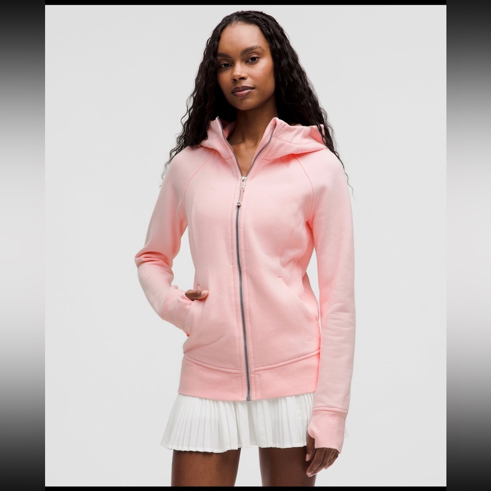 Lululemon Scuba Full-Zip Hoodie
Strawberry Milkshake / Gold